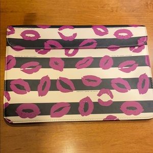 Marc Jacobs laptop/document case 😘😘